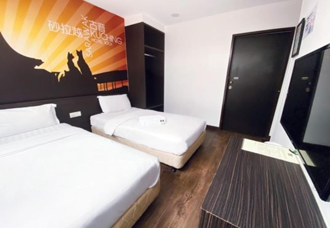 Timez Business Hotel Cheras Oda fotoğraf